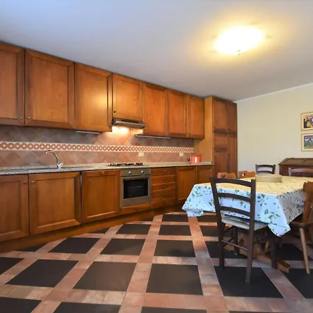 La Corte Bricca - Casa Padronale By Interhome
