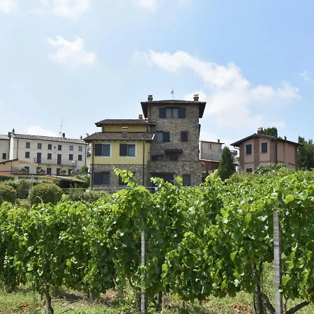 Tatil Evi La Corte Bricca - Casa Padronale By Interhome