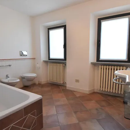 Tatil Evi La Corte Bricca - Casa Padronale By Interhome Castana (Lombardy)